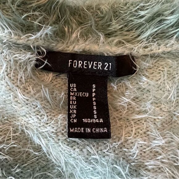 Forever 21 fuzzy short sleeve sweater dress - Picture 4 of 9